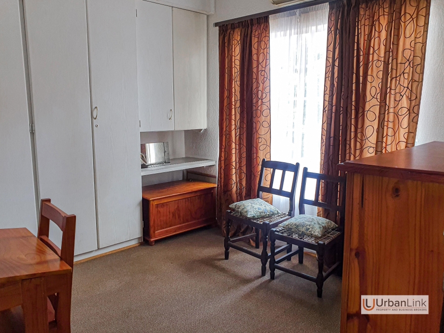 5 Bedroom Property for Sale in Mid Town North West